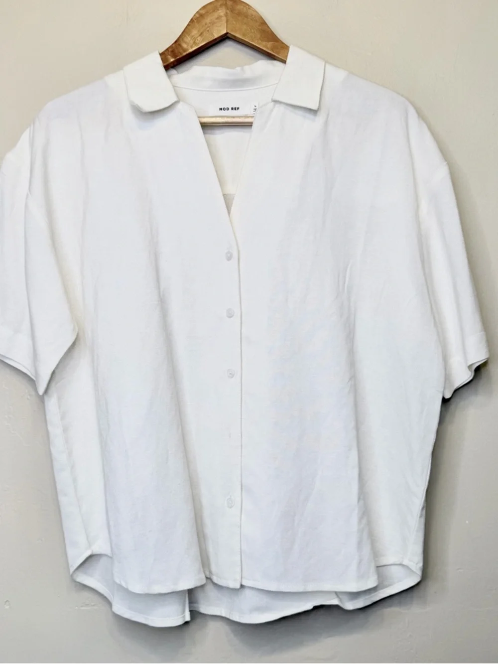 Mod Ref | Crisp Linen Button Front Short Sleeve Relaxed Cropped Chic Shirt Top - Picture 2 of 11